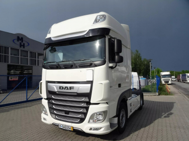 Коврики из экокожи 3D 3D ковер DAF 106 авто, тип 1